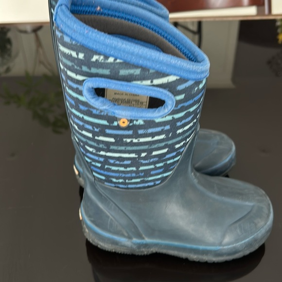 Bogs Winter Boots size 11 - Picture 1 of 2